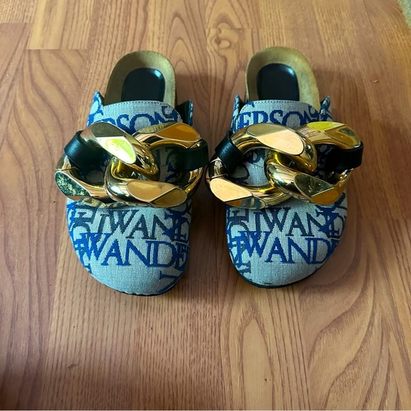 JW Anderson Gold Chain Link Mules (size 36, U.S. 6) - Authenticated! - Picture 1 of 11